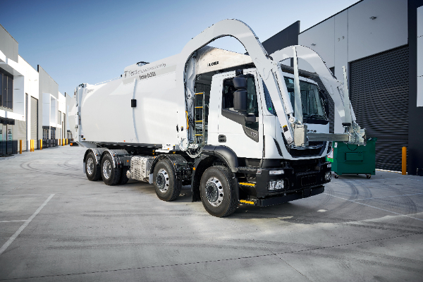Bucher Municipal demonstrates new FORCE Series 3 Front Loader body on IVECO ACCO