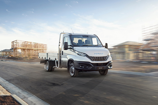 IVECO announces limited edition Daily Tradie Made ‘Super Tray’